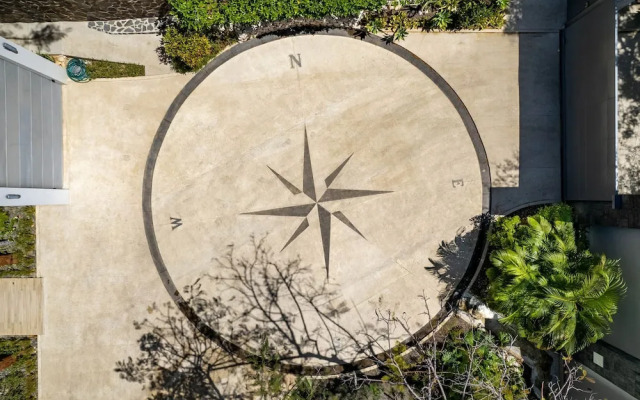 Luxury Villa: Hot Tub: Ocean Views: Fully Staffed