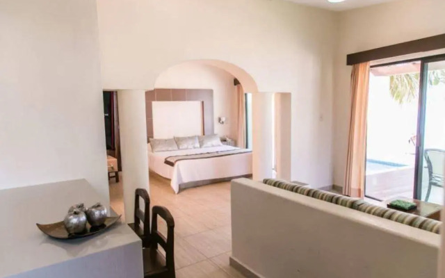 Coral Pacifico Hotel & Villas