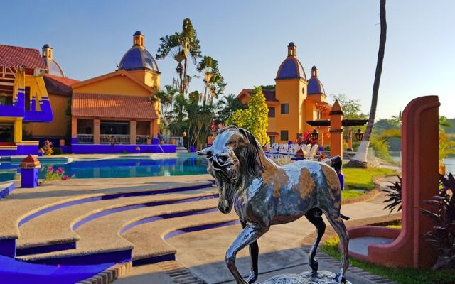 Canadian Resort Vallarta