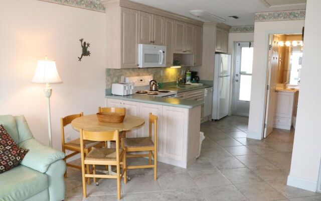 Jamaica Royale - 008 - 1 Br Apts