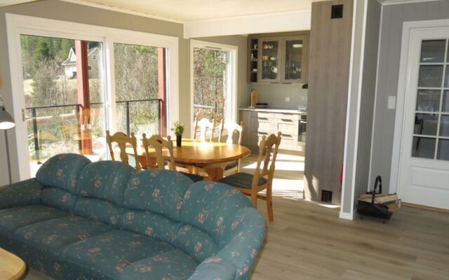 Holiday Home Øydnablikk (SOW253)