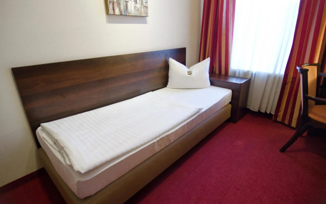 Hotel POLO am ZOB