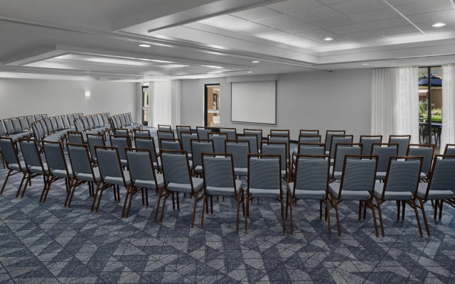 Courtyard by Marriott San Diego Central