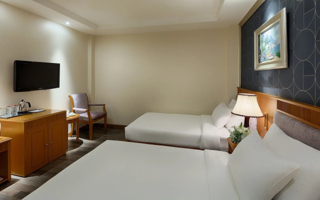 Silverland Sil Hotel