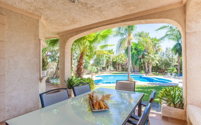 Can Gual in Inca With 4 Bedrooms and 3 Bathrooms