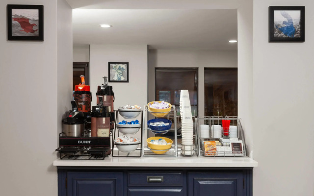 Days Inn by Wyndham Eagle River