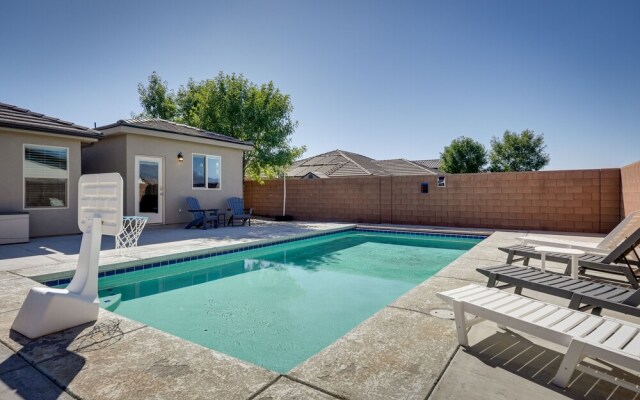 Hurricane Getaway w/ Private Pool, Mtn Views!