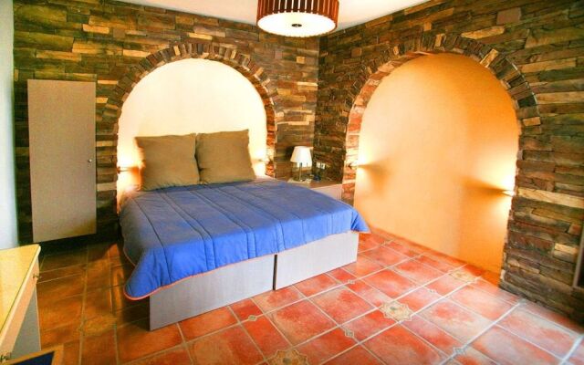 Calliope Maille Studios & Apartments