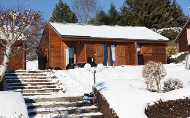 Volcans Vacances Les Chalets Du Lac