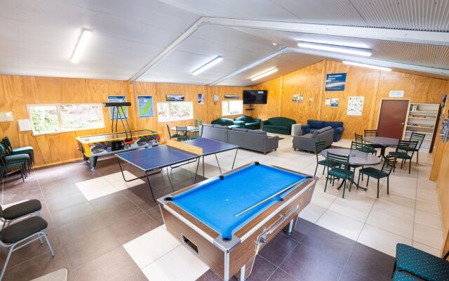 Blue Lake Top 10 Holiday Park