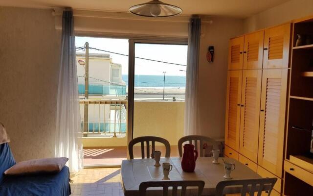 ROC 7 NARBONNE-PLAGE: Appartement studio cabine vue mer