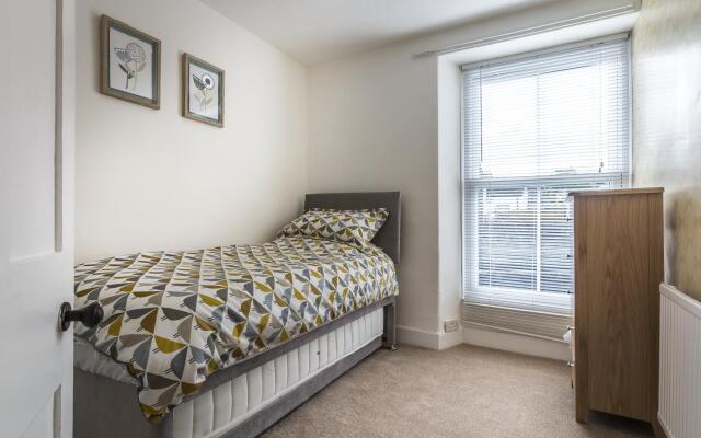 Sandy Retreat - 3 Bedroom Holiday Home - Tenby