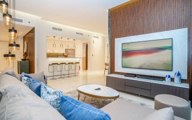 Vacay Lettings - Iris Blue