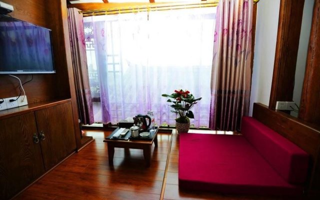 Lijiang Yiran Ethnic custom Viewing Inn