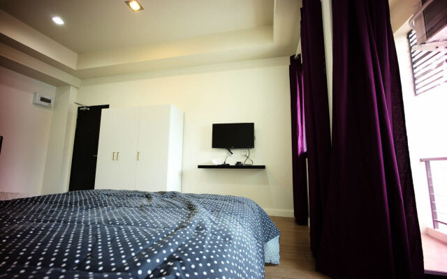 26 Bed and Coffee