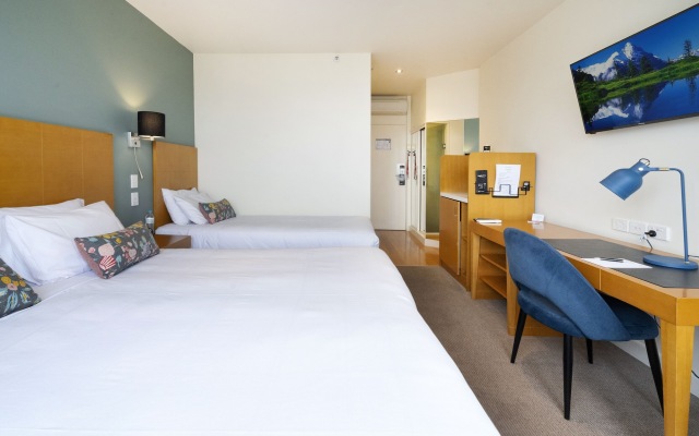 Nightelier Devonport Gateway Hotel