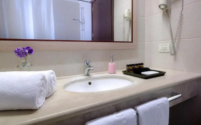 Irida Hotel