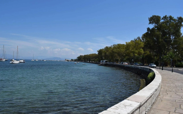 Garitsa bay Apartment