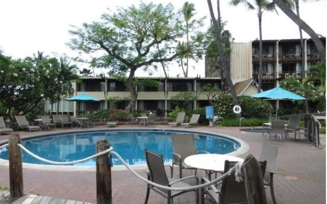 Uncle Billy's Kona Bay Hotel