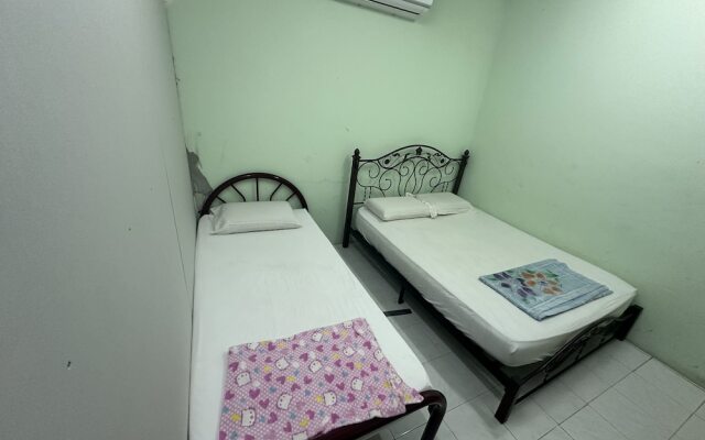 OYO 90881 Top Star Hotel