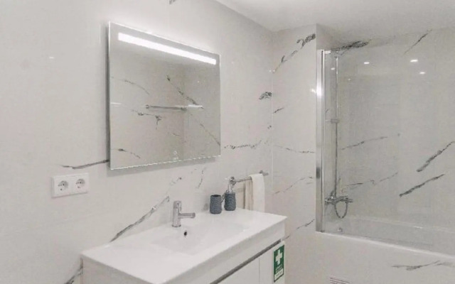 Oporto Yellow Apartments