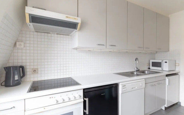 Renovated Flat Near Beach