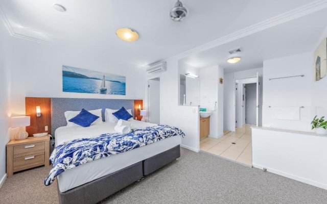 Summit Apartments Airlie Beach – Guest Rooms – Airlie Beach