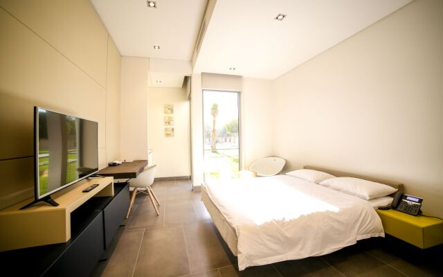 M Executive Hotel & Residence