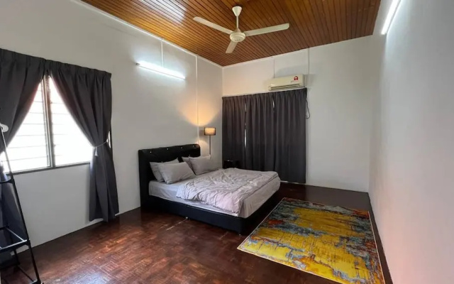 Bayan Lepas Getaway - Nature Views & BBQ Haven – Guest Rooms – Bayan Lepas