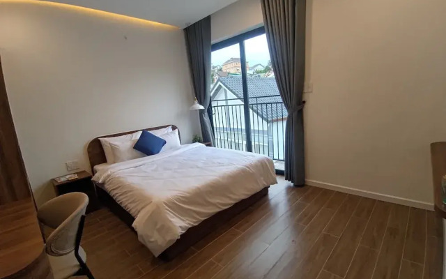 QR Hotel Dalat