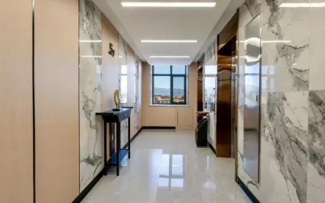 Xinyuan Chenyue Boting Hotel