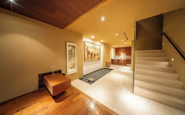 Azabu Modern House
