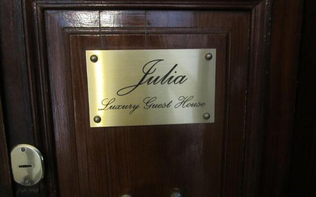 Iulia Guest House