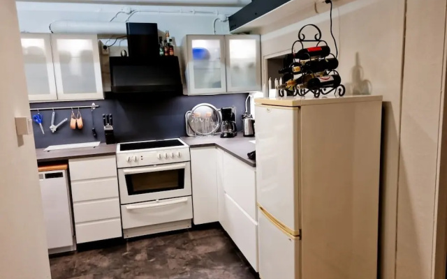 2 Bed Retreat - Sleeps 4 - Pets - Parking - Wifi