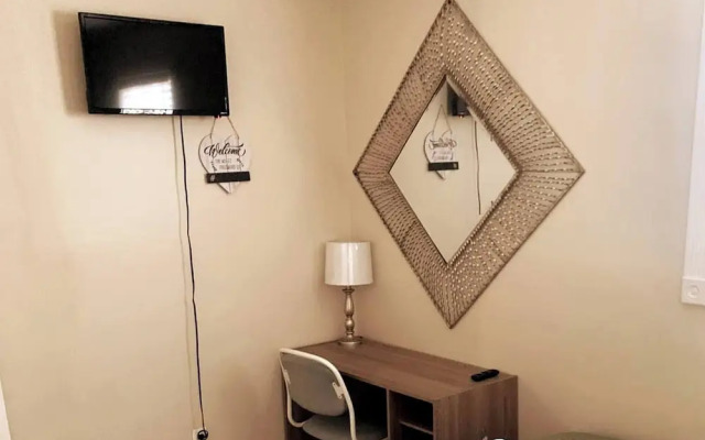 Room in House - Majestic Private Room