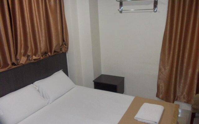 Newtown Star Hotel