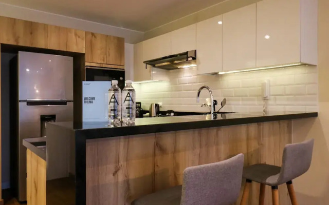 w Splendid 1BR With Balcony in Miraflores