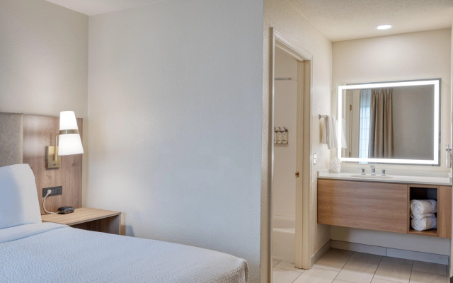 Staybridge Suites Allentown Bethlehem Airport by IHG