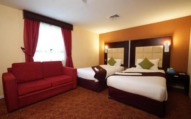 9 Hotel