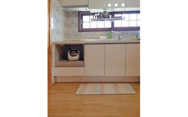 Jeju Teonang House Pension and Guest House