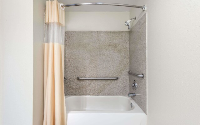 Days Inn St Peters/St Charles