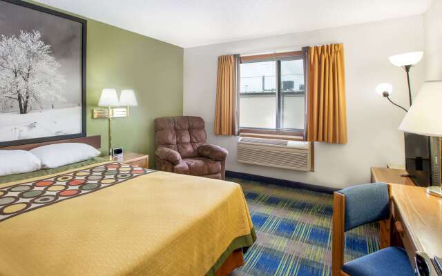 Super 8 by Wyndham Columbus