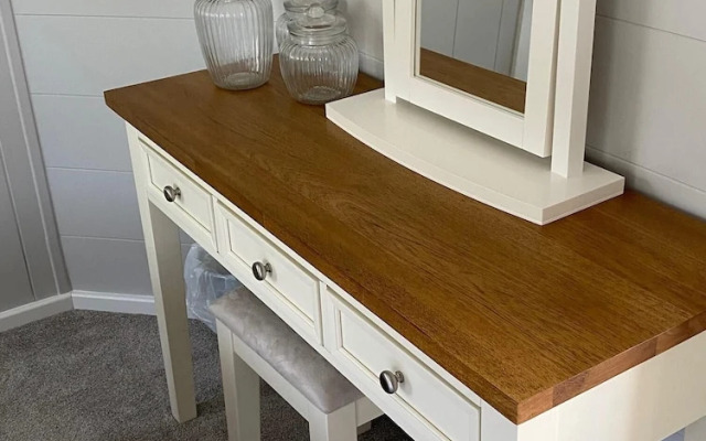 Hollicarrs - Newlands