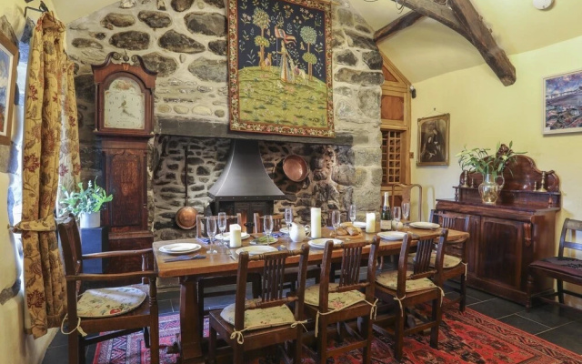 Tyddyn Morthwyl