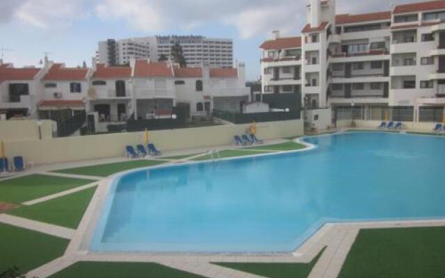 Aqua Magna Apartment