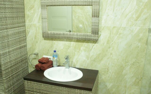 Meno Mojo Beach Resort
