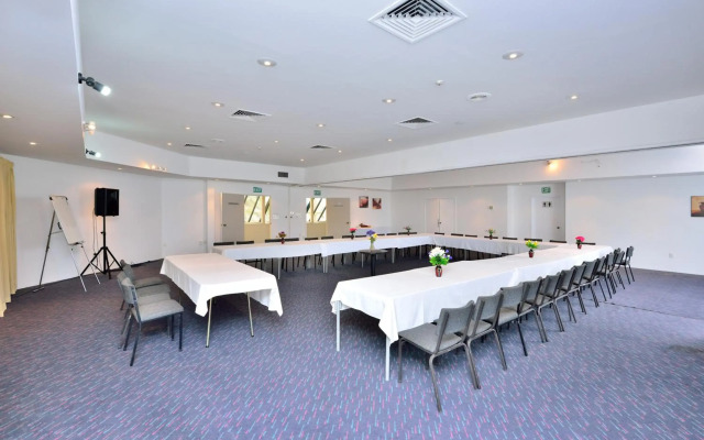 Manukau Hotel & Conference Centre