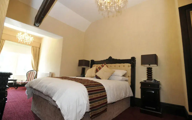 Lyons Nant Hall Hotel