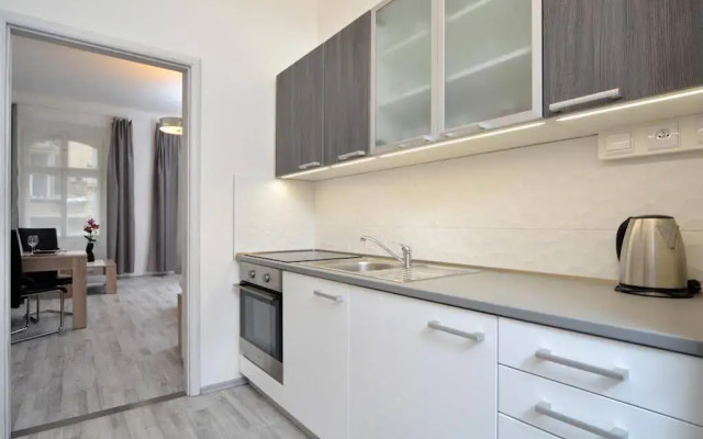 Navratilova Apartments