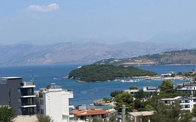 Vila MARE